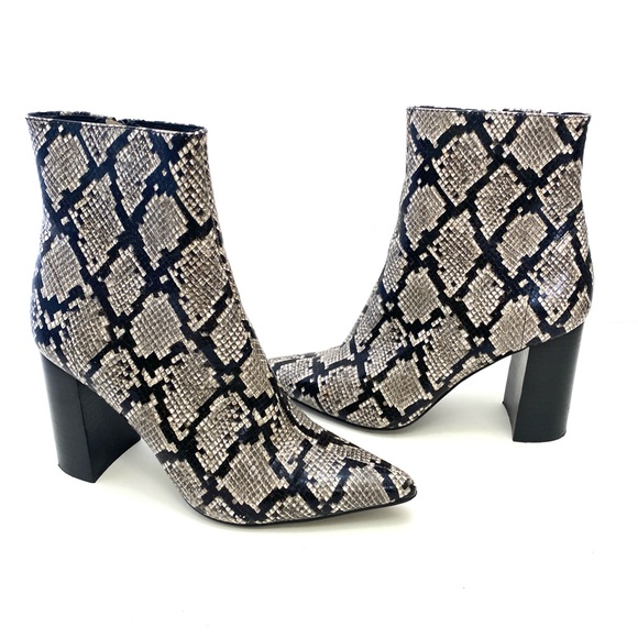 Jeffrey Campbell Women’s Snake Print Raven Pointed Toe Ankle Boots - Picture 1 of 16